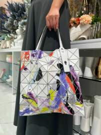 Picture of Issey Miyake Handbags _SKUfw140903531fw